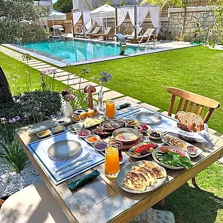 Otel Zaena Alacati