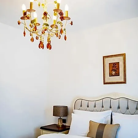 Otel Zaena Alacati Ciftlikkoyu